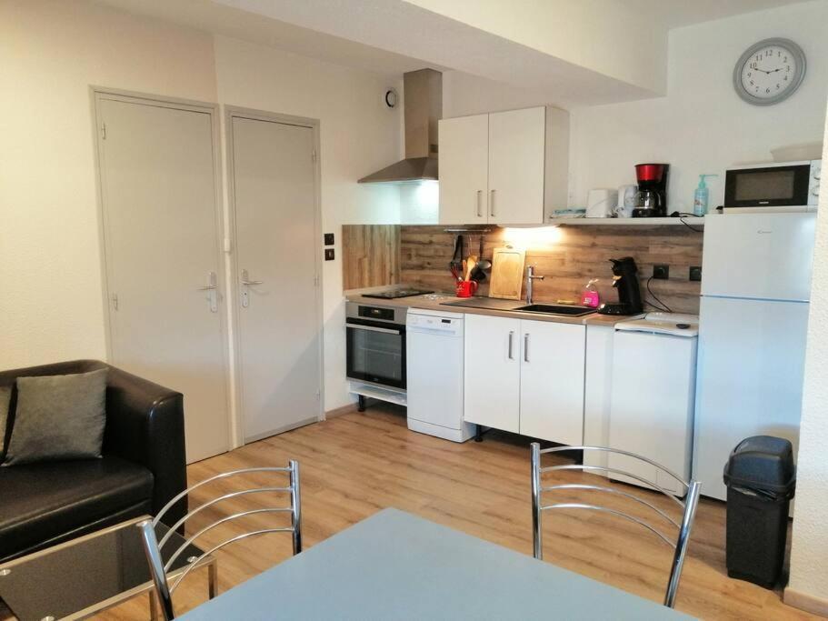 Joyeuse, Superbe Appartement D'Environs 30M2. Zewnętrze zdjęcie